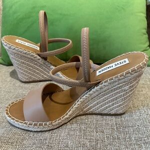 Steve Madden taupe espadrilles, size 9m. New, tried on and never worn.
